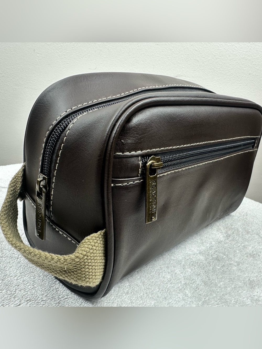 Reaction Kenneth Cole Men's Brown Leather Toiletry Bag